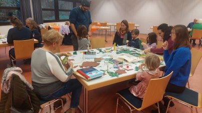 Wandern-Basteln-Kaffee-Kuchen-Waffeln