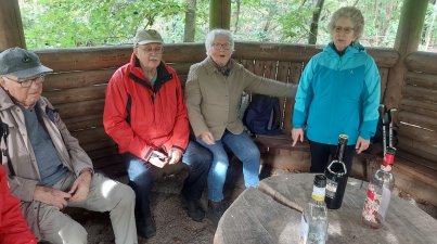 Wanderung-zum-Ehrenmal-des-OWK
