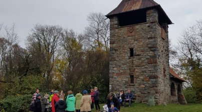 Kurzwanderung-Sterne-basteln-Vorlesestunde-bei-Kaffee/Tee-und-Kuchen