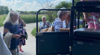 Planwagenfahrt mit anschließender Weinprobe